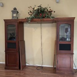 Hooker Brand Furniture Entertainment Center