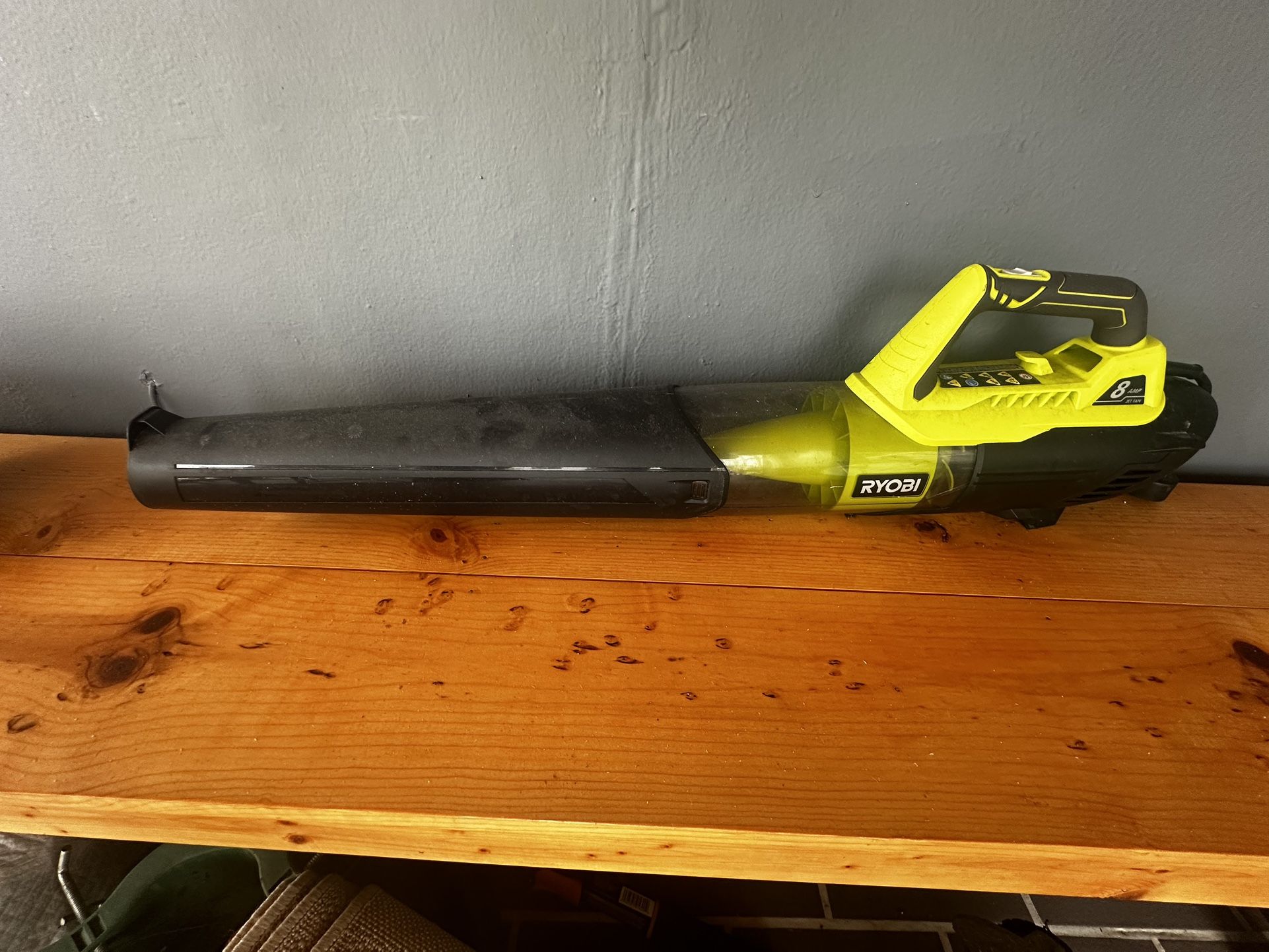 Ryobi Leaf blower - Wired