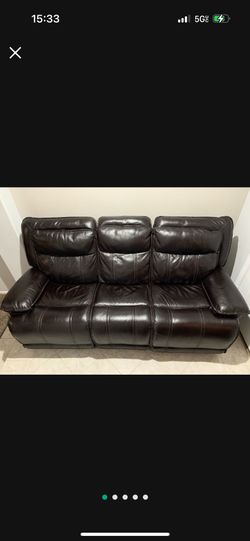 RC WILLY RECLINING ELECTRIC LEATHER BLACKBERRY COUCH