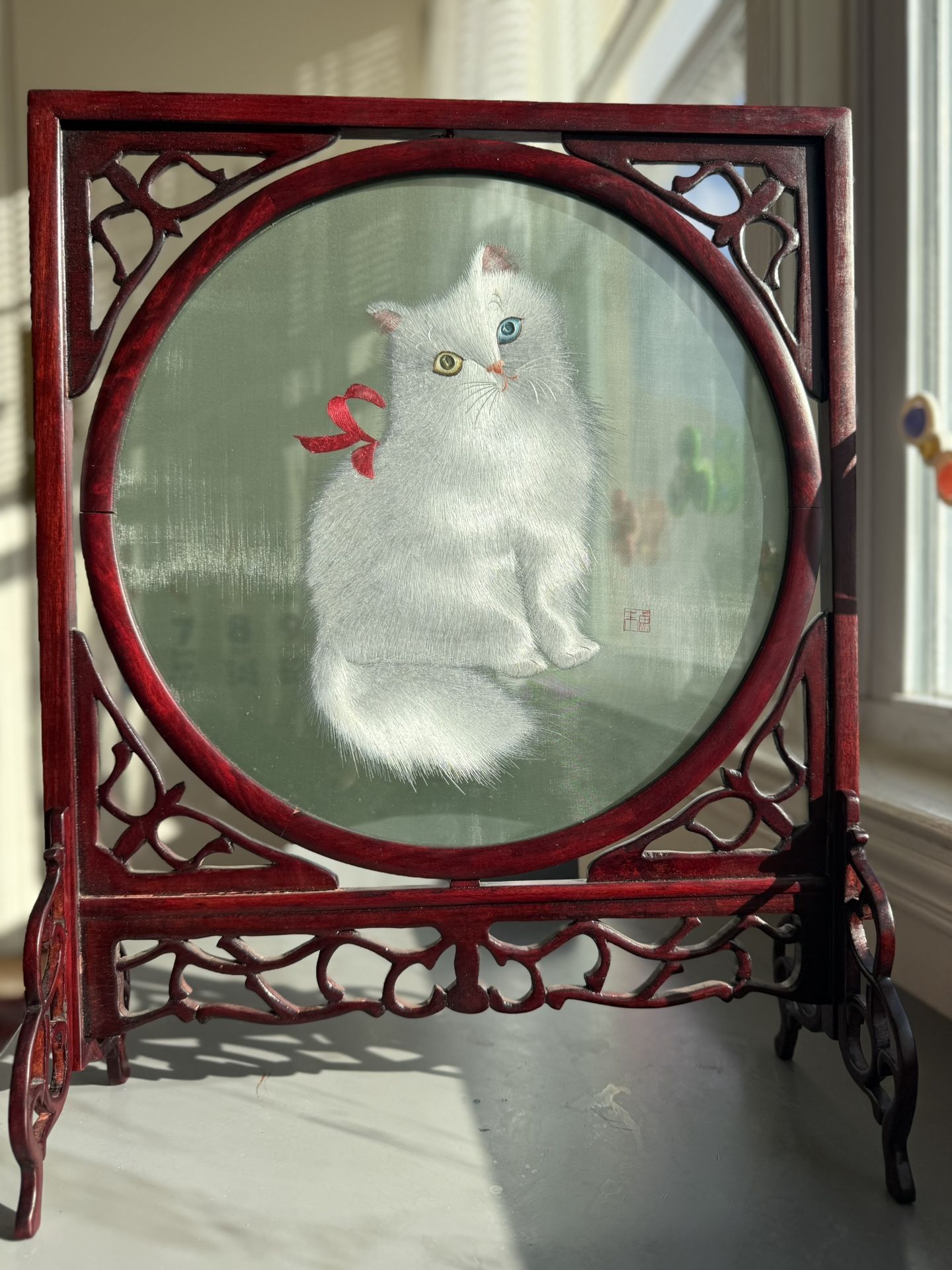 Vintage Chinese Silk Embroidery Cat In Oval Frame
