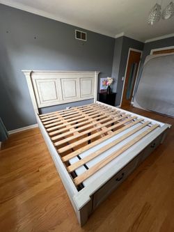 MOVING SALE ! King bed frame with storage