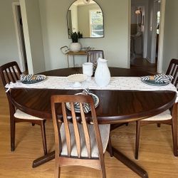 Vintage danish modern Dining Table 