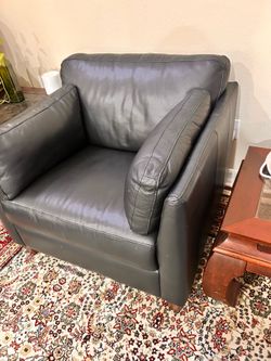 Comfy leather single sofa black