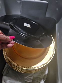 Gold, sturdy chargers