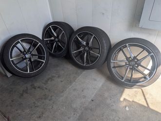 Toyota Supra 3.0 Stock Wheels