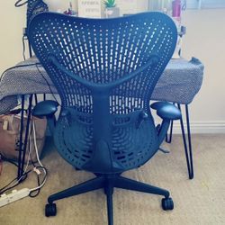 Herman Miller Mirra 2 Ergonomic Office Chair – Aeron Alternative – Graphite – $499.99 Each (3 Available)