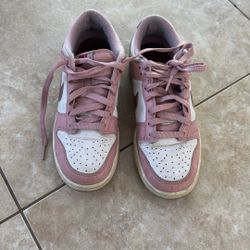 Pink Dunks 