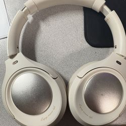 Bluetooth headphones 