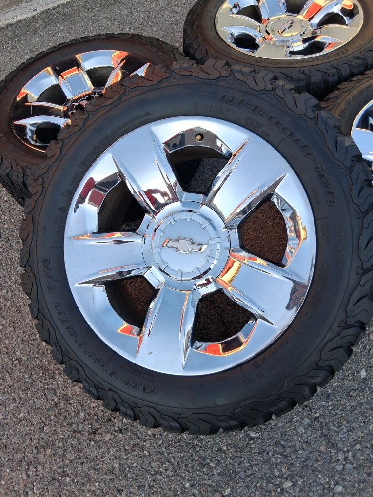 2018 OEM ORIGINAL TAKEOFFS CHEVY SILVERADO LTZ 20 INCH TIRES BFGOODRICH ALL-TERRAIN 99 % DOT 1924 $ 1500