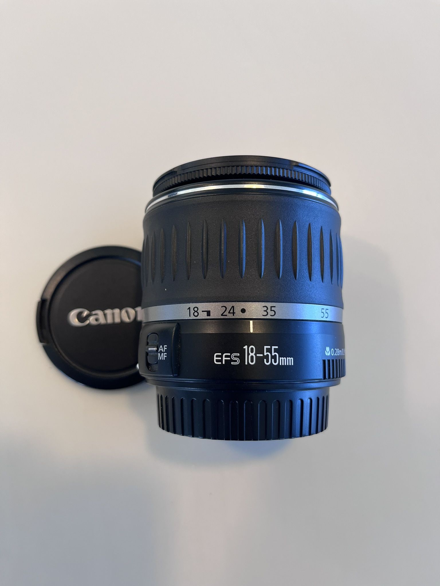 Canon EF-S EFS 18-55mm Zoom Lens - Excellent Condition