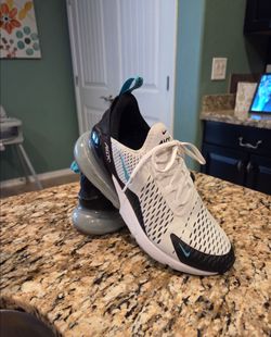 Women's Nike Air Max 270