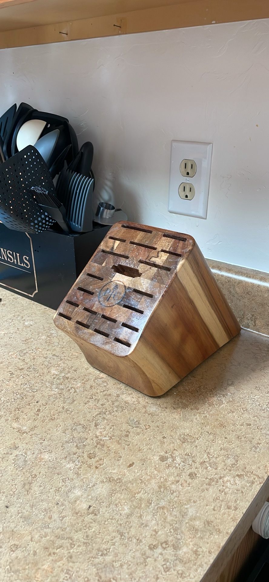 Pampered Chef Knife Block