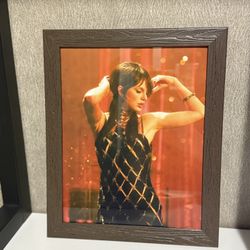 Taylor Swift 8x10 Photo With Frames