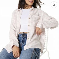 Hollister Women’s Oversized Flannel Shirt – Light Pink Plaid – Size M