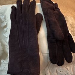 Isotoner Suède Deep Maroon Gloves 