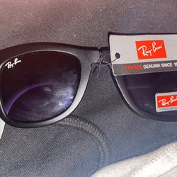 Wayfarer Folding RayBan’s