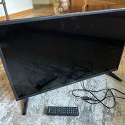32” Polaroid HD TV w remote