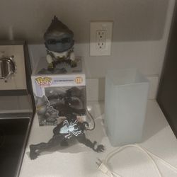 Random Figures And A. Light 