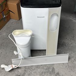 Honeywellw Compact Portable Air Conditioner w/Dehumidifier & Fan