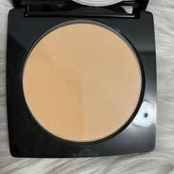 Bobbi Brown Sheer Finish Powder 