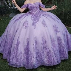 Quinceañera Dresses 