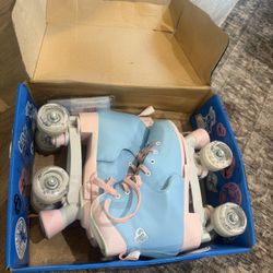 Circle Society Roller Skates 