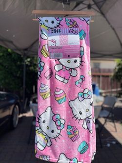 Viral Hello Kitty Delicious Sweets Blanket
