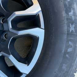 275/70 R18