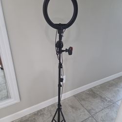 Tripod-mounted LED ring light 