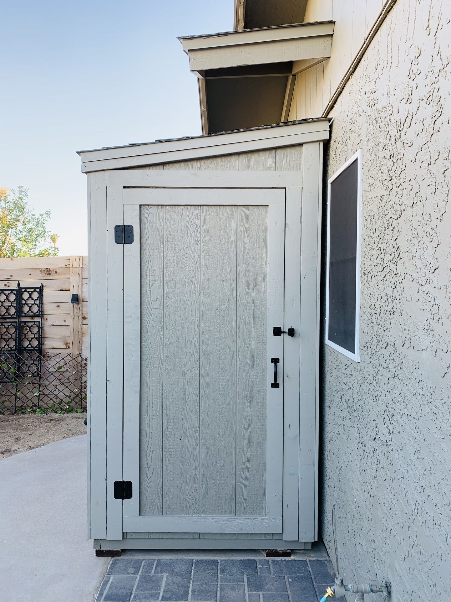 4x8 Wood Storage shed (HOA Approved)