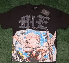 Mixed Emotion Rhinestone Cupid Graphic T-shirt ā Size M