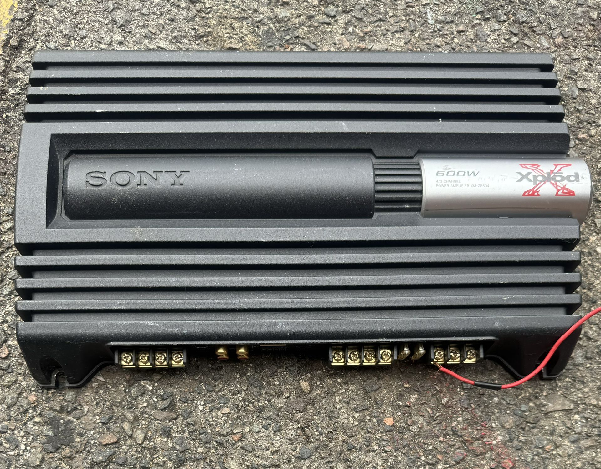 Sony Xplod XM-ZR604 Full-Range Car Amplifier 600W 4-Channels - Good Quality Amp