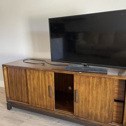 Wood Trunk / Tv Stand 