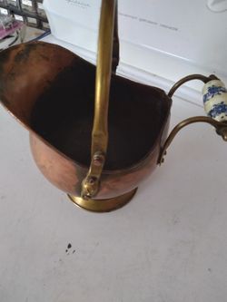 condition. Hand Craftef Copper Pail