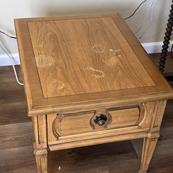 Single drawer End Table or Nightstand 