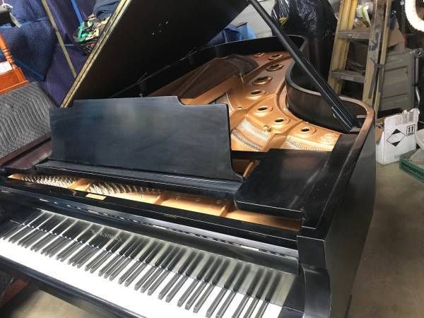 Hawái Grand 7’5  Piano Great Condition $10,500.00 OBO 