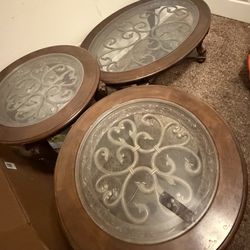 Coffee tables and end tables