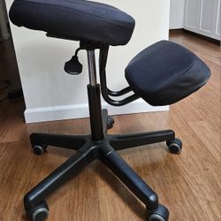 Kneeling Chair 