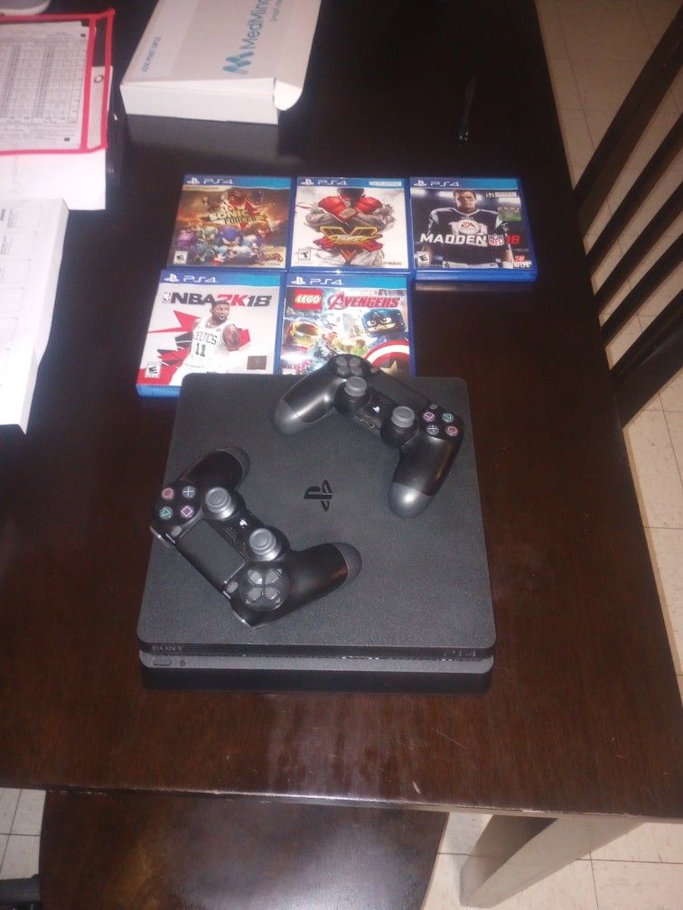 PS4 With Games 