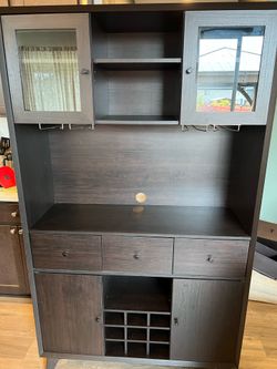 Bar cabinet