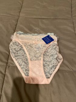 Brand new 3 pack set of women’s lace underwear size large