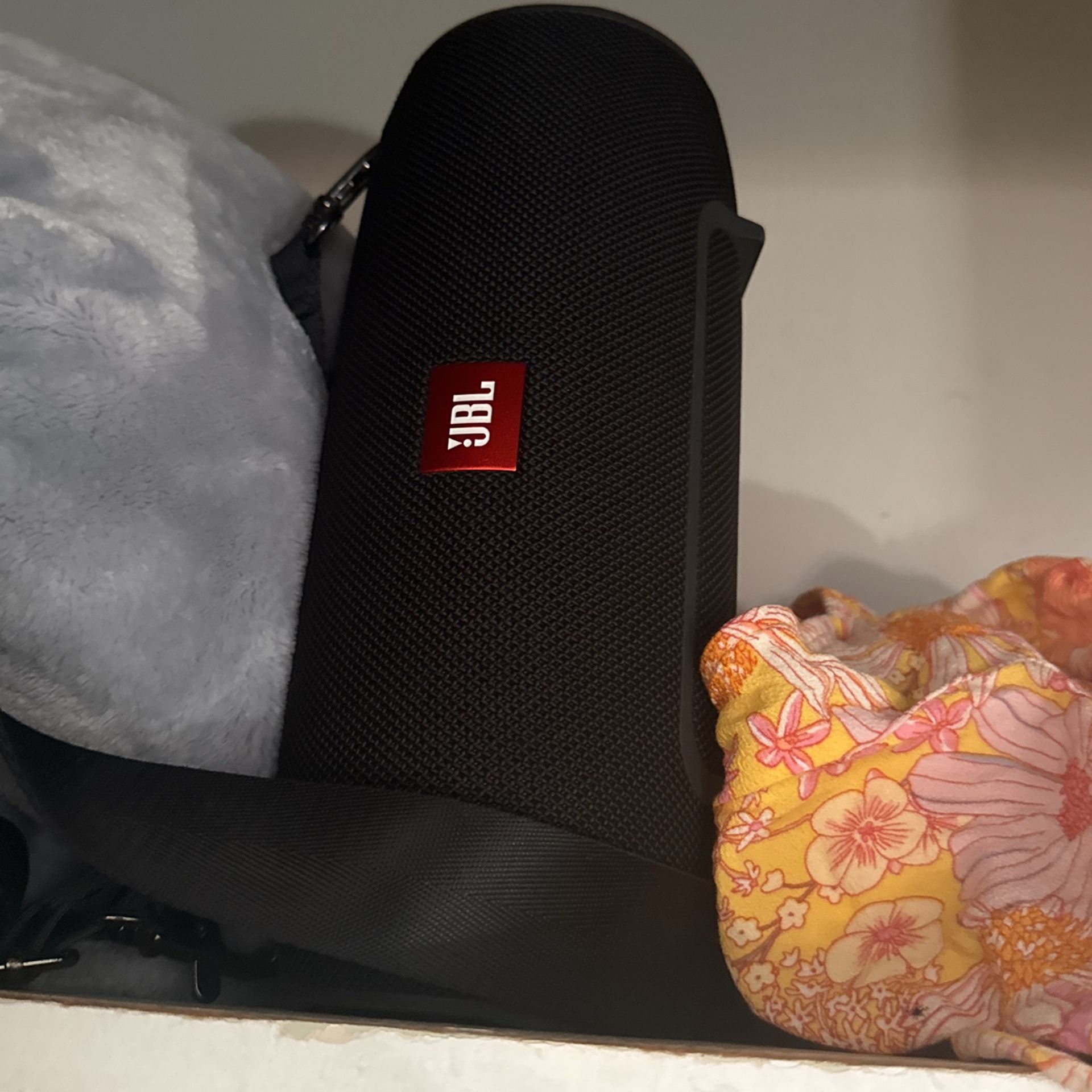 JBL speaker
