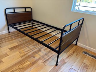 Zinus Santa Fe Twin Daybed Frame