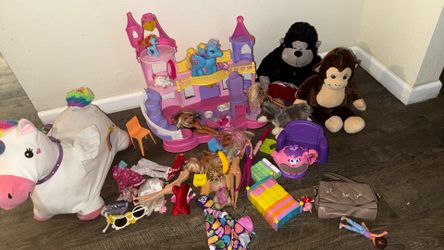 Lot Of Toys, Casttle House, Barbies, Lols, Accesories, Unicor Bouncer 