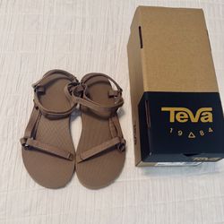 Teva Women’s Size 7 Sandals