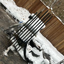 7 Heavy Duty Fence Stakes