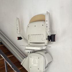 Acorn 2024 Almost Brand new stair Lifts 