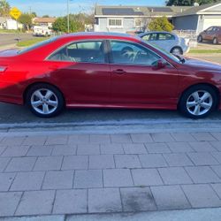 Toyota Camry  2011