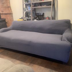 Free Furniture 
