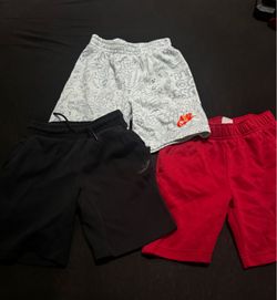 Boys Nike shorts size 7